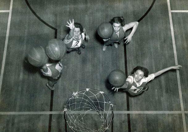 Basketball practice, 1938 | University of Iowa Physical Education for Women