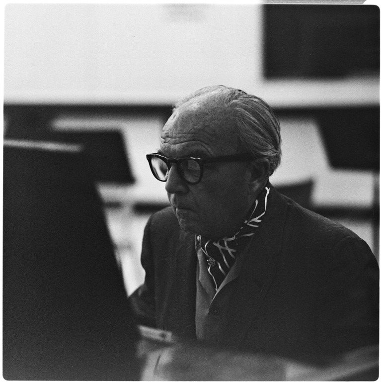 Ernst Krenek visit to UCSD (an3_m333_1189_1), Harry Crosby Photographs. MSS 333. Special Collections & Archives, UC San Diego