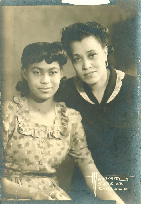 Billy Dancy and mother, Chicago, 1940s | Mujeres Latinas Digital Collection