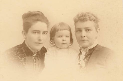 Robinson-Lacy three-generation portrait, 1880s | Women's Suffrage in Iowa